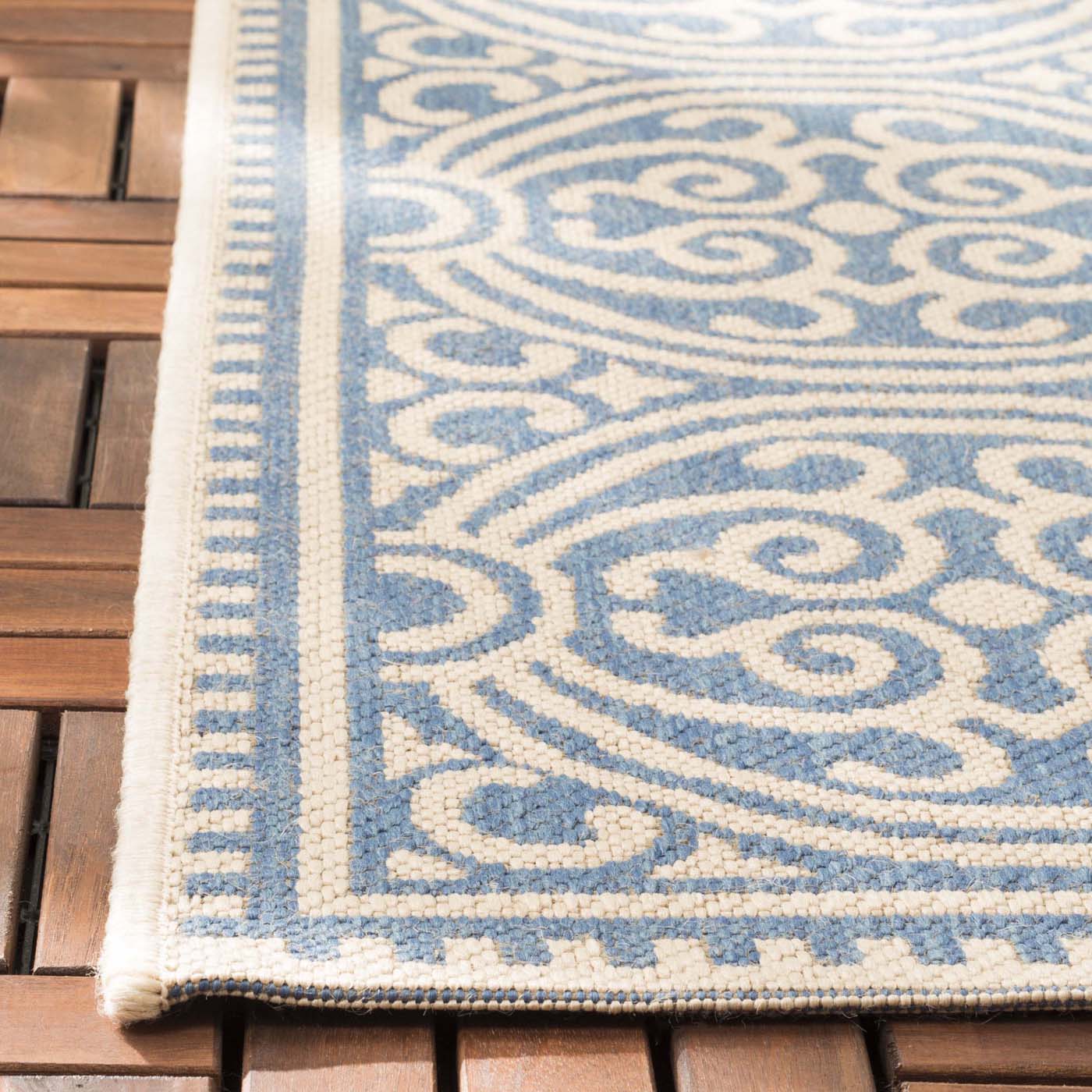 Beach House 134 Rug| Safavieh - BHS134