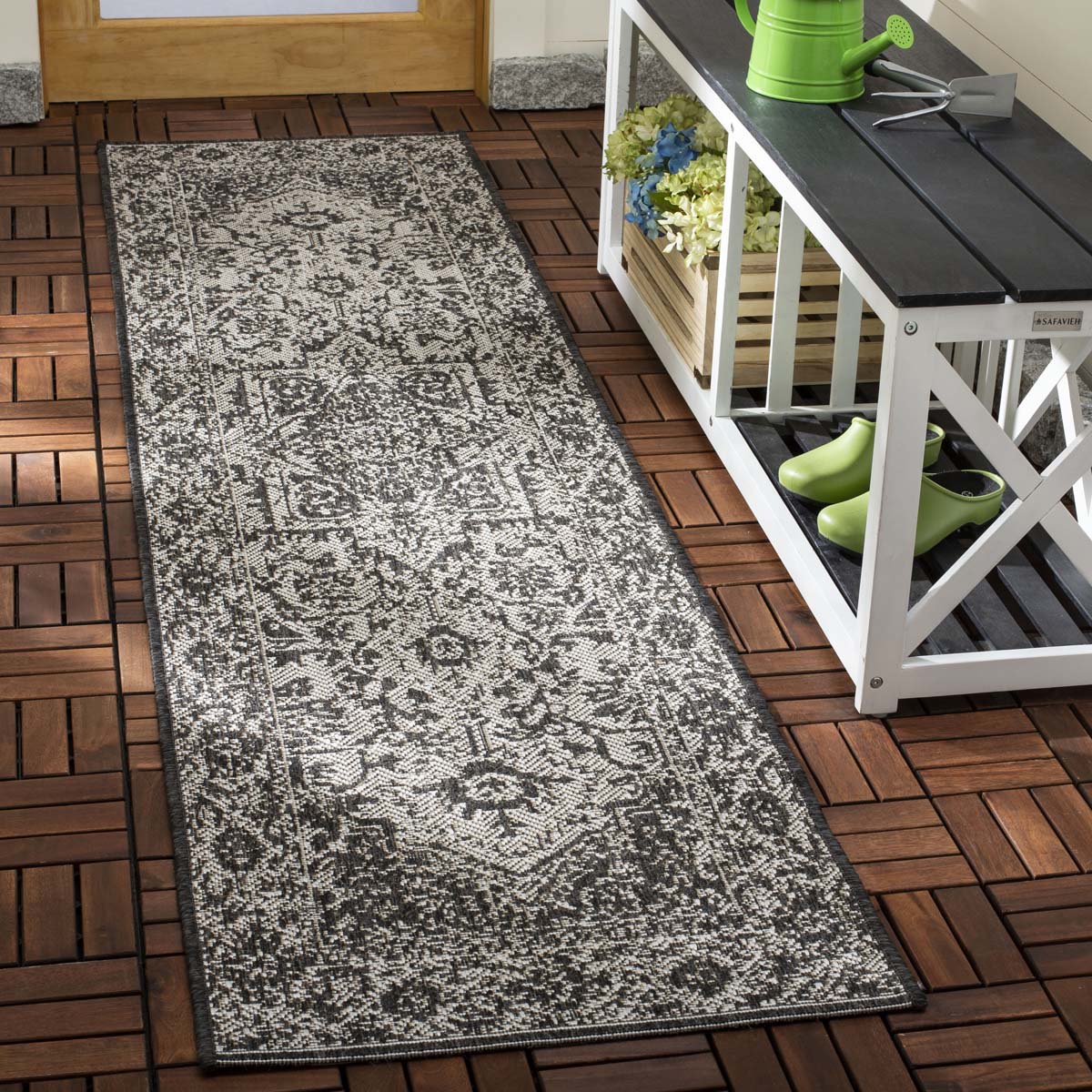 Beach House 139 Rug | Safavieh - BHS139